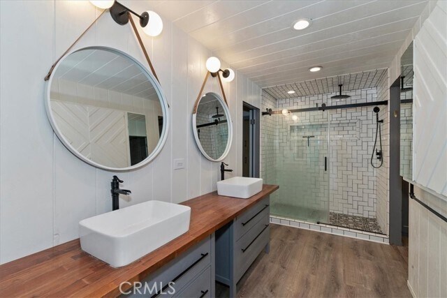 Building Photo - 948 Arbula Dr