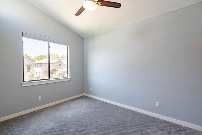 Building Photo - 3107 Corbin Ln