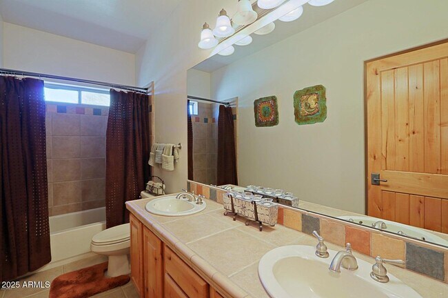 Building Photo - 15320 E Skinner Dr