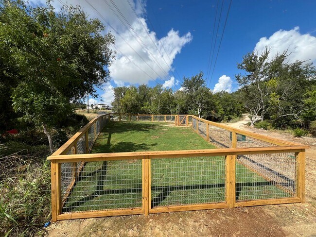 Building Photo - 13651 Giovannis Gdn