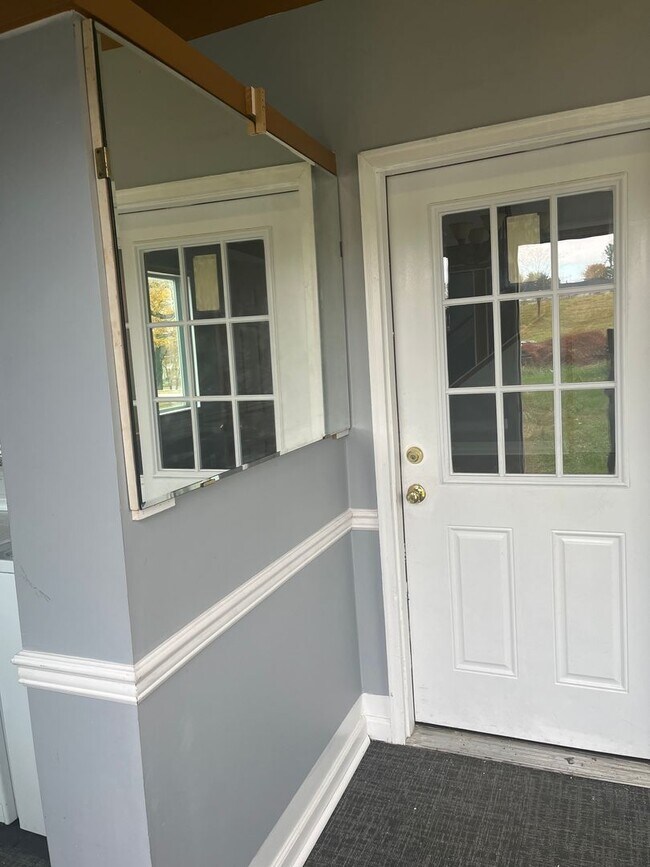 Building Photo - 4200 Deer Park Rd