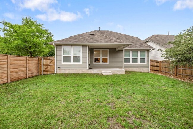 Building Photo - 2604 Acoma Ln