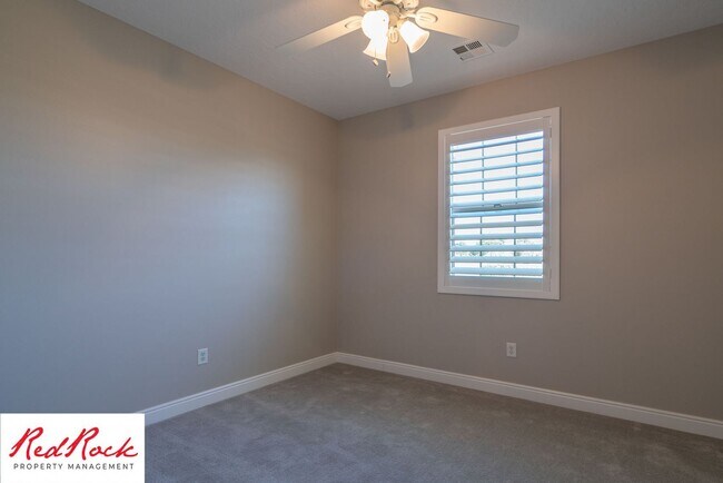 Building Photo - 3 Bedroom Coral Canyon Home on Corner Lot