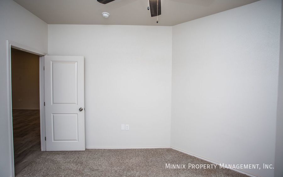 Building Photo - 1138 N 7th St