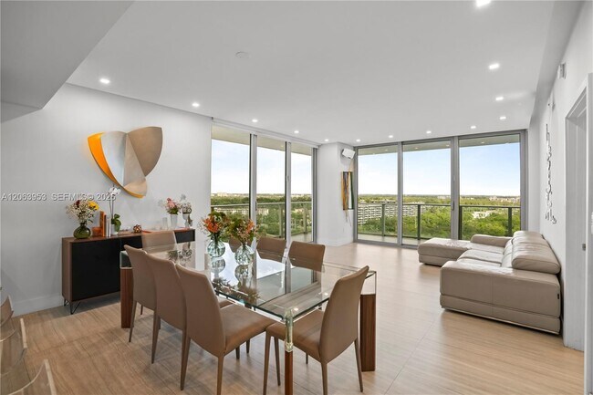 Building Photo - 16385 Biscayne Blvd