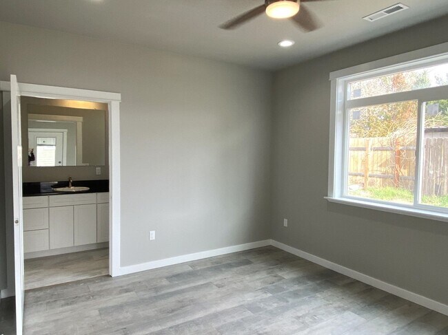 Building Photo - 2026 New Home in Dallesport