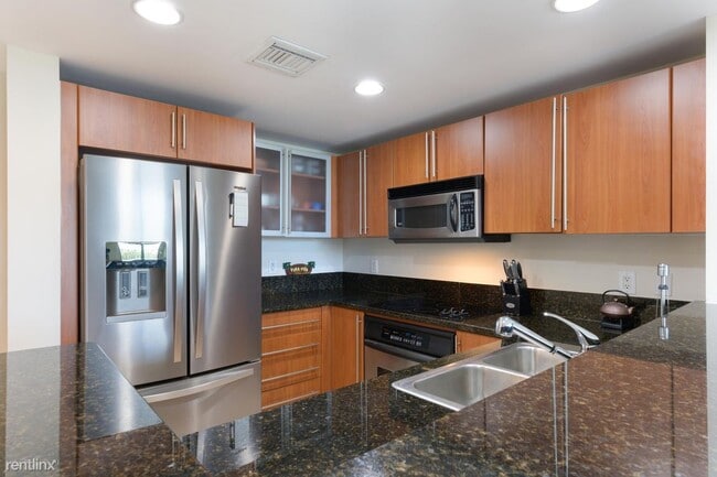 Primary Photo - 2 br, 2 bath House - 610 Clematis St Apt 406