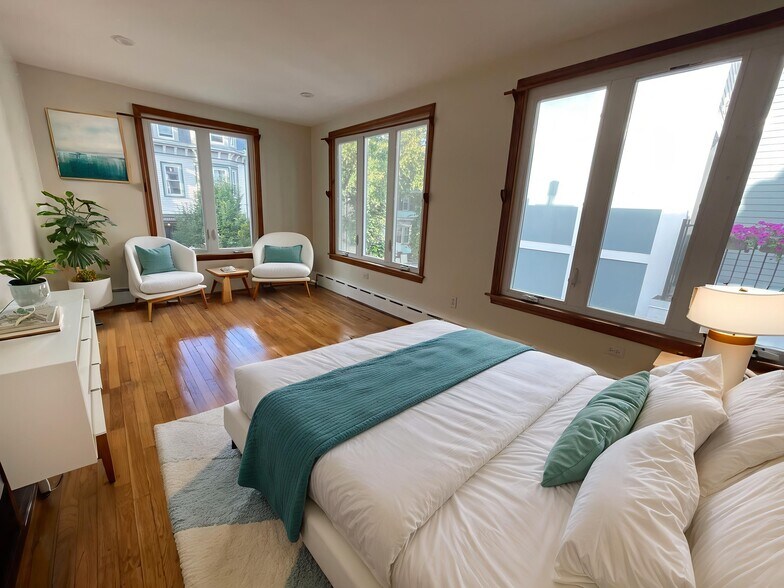 Building Photo - 338 K St