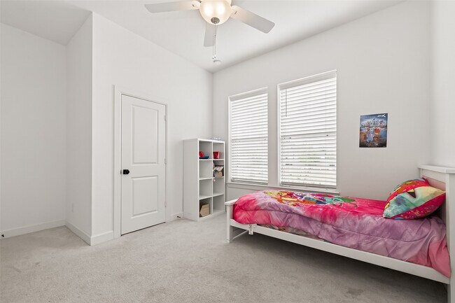 Building Photo - 15503 Salmon Springs Dr