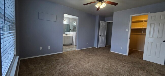 Building Photo - 5210 Nautilus Ln