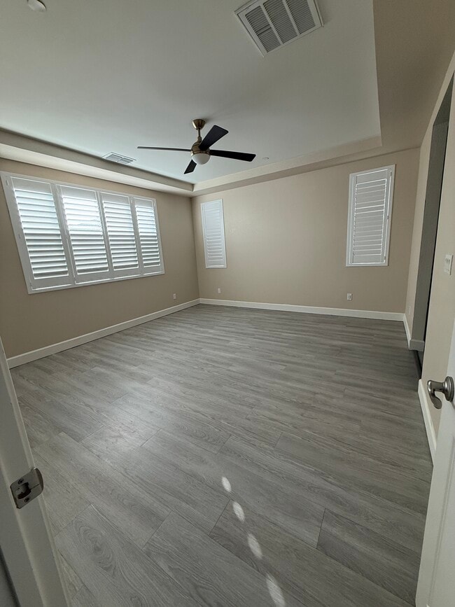 Building Photo - 2324 Henri Ln