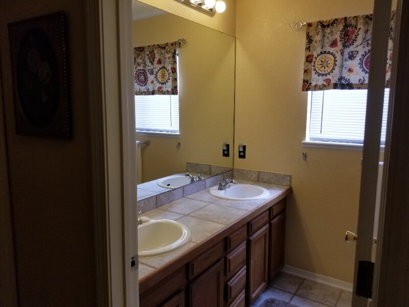 Building Photo - 6338 S Emporia Cir