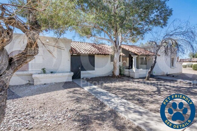 Primary Photo - 4820 N 89th Ave