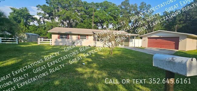 Building Photo - 2/2 With Large Backyard in Summerfield