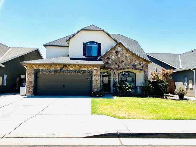 Building Photo - 6162 E Farrin Ave