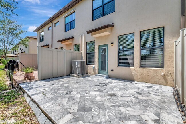 Building Photo - 2854 Bard St