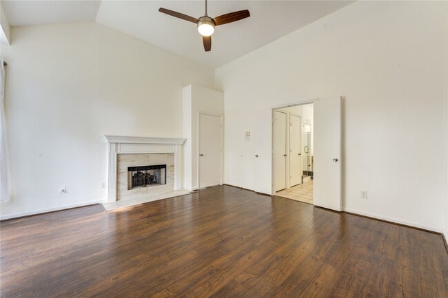 Building Photo - 1215 Whisper Trace Ct