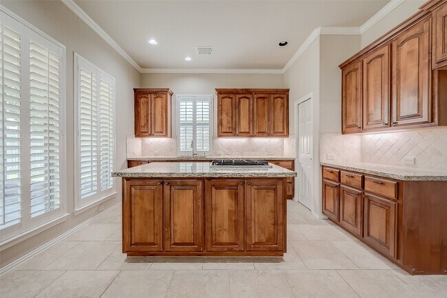 Building Photo - 7206 Spring Meadow Ln