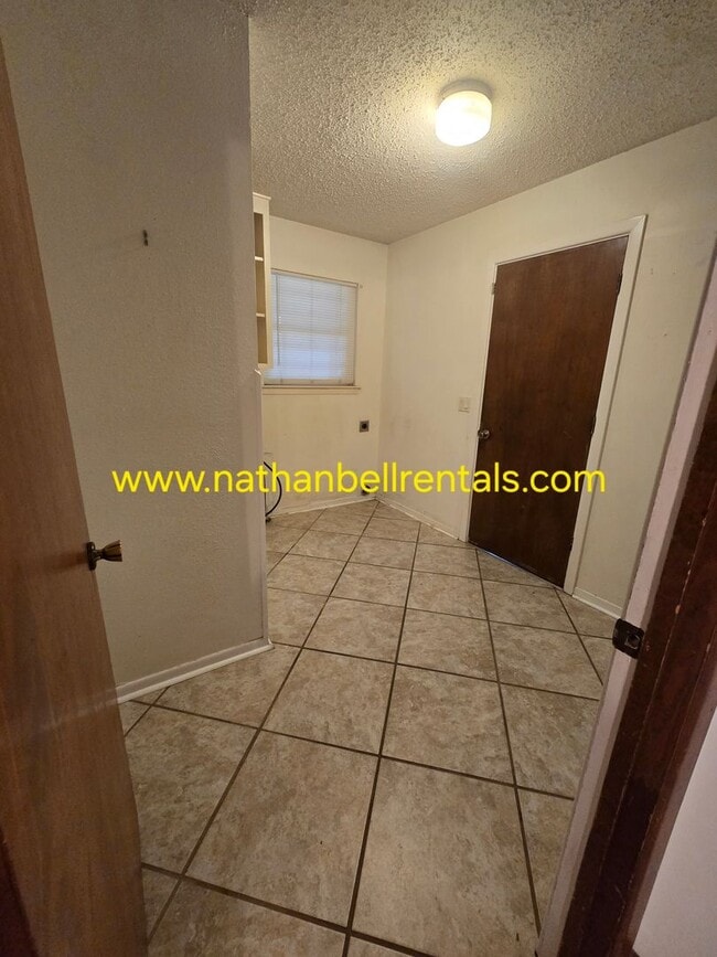 Building Photo - 3095 Mahaffey Ln