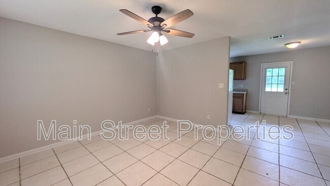 Building Photo - 1022 Woodbury Pl