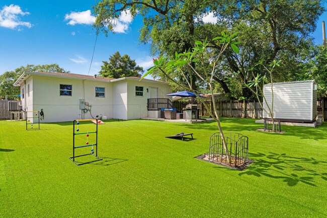 Building Photo - 1526 SW 20th Ave