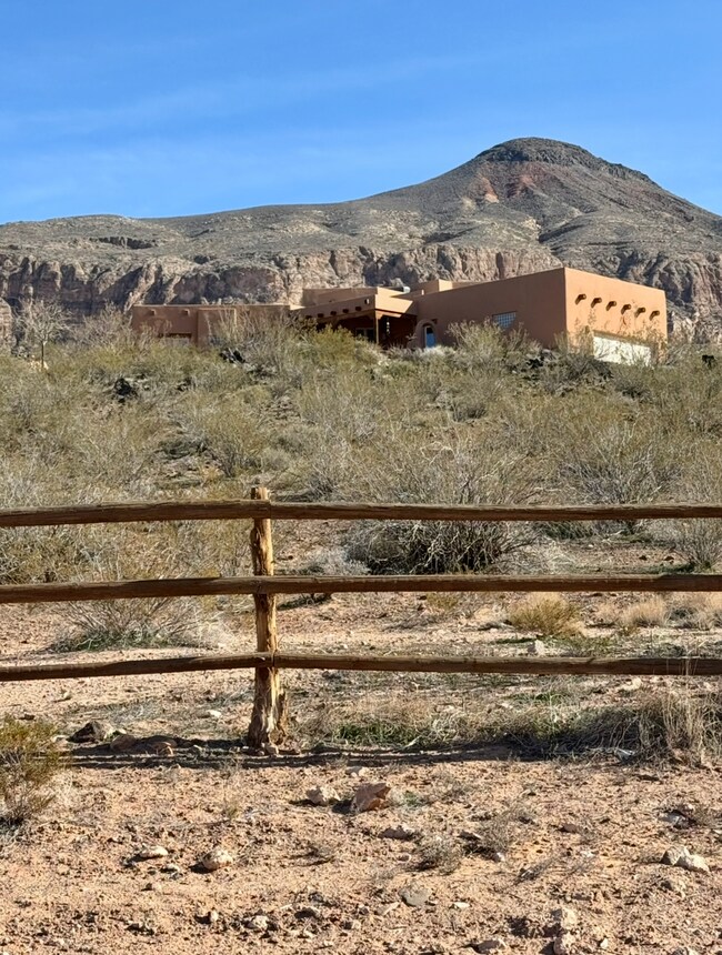 Building Photo - 3369 S 1100 W