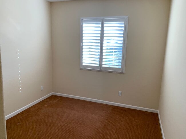 Building Photo - Beautiful 5 Bedroom, 3.5 Bath Mountain House Home W/ Office