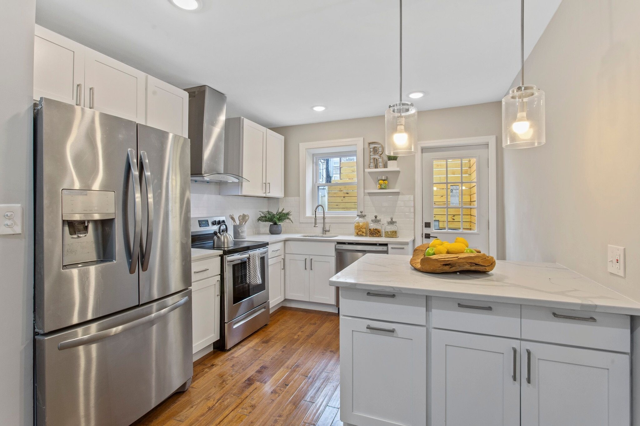 Building Photo - 602 Fernon St