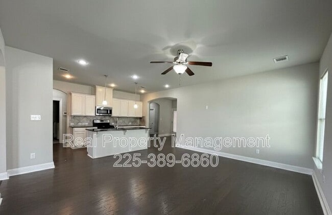 Building Photo - 7948 Antebellum Ave