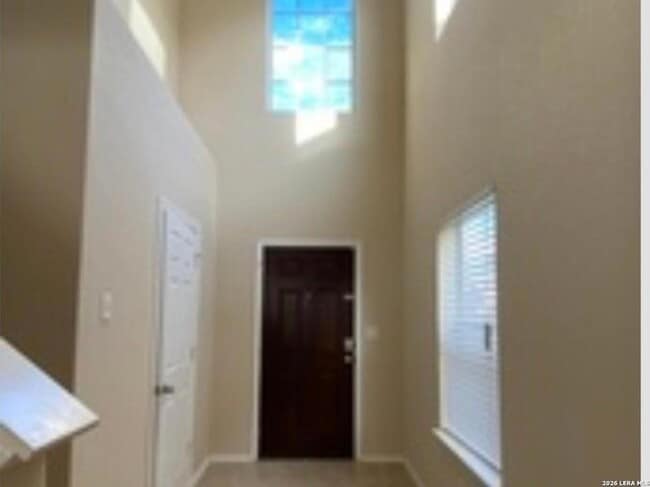 Building Photo - 25007 Cambridge Wl