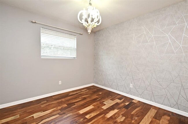 Building Photo - 475 Nadeau Way