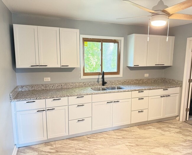 Building Photo - 3141 Green St