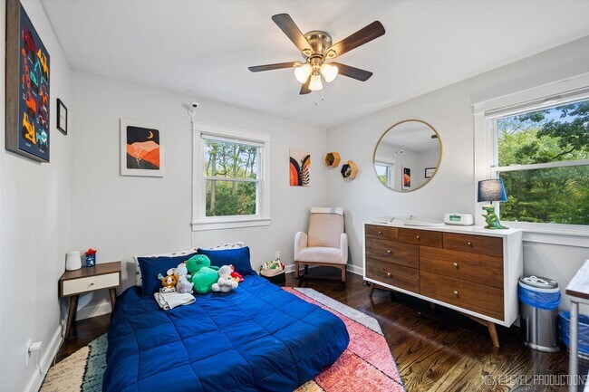 Building Photo - 413 Cheever Ave