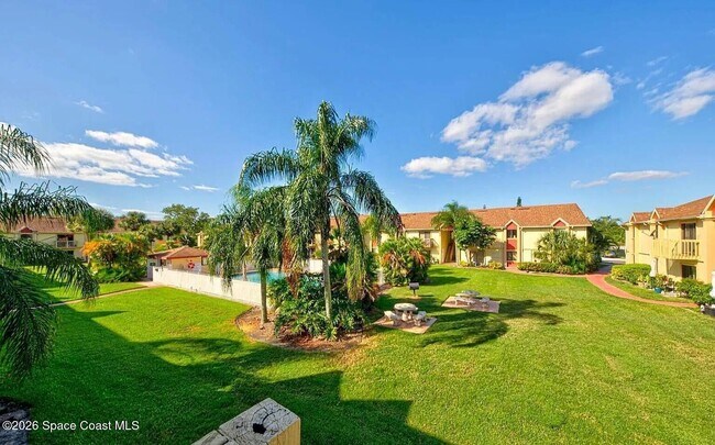 Building Photo - 2190 Forest Knoll Dr NE