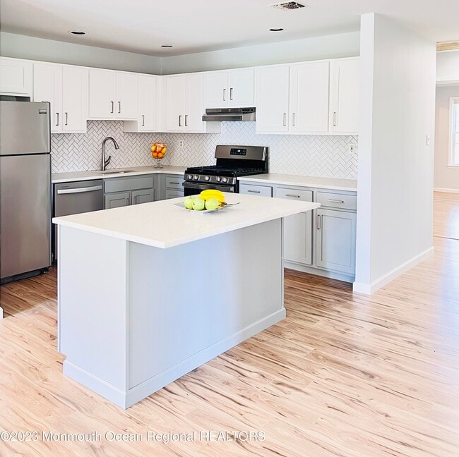 Building Photo - 159 Tanglewood Pl