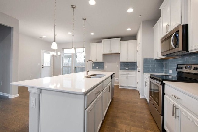 Building Photo - 3240 E Whitestone Blvd