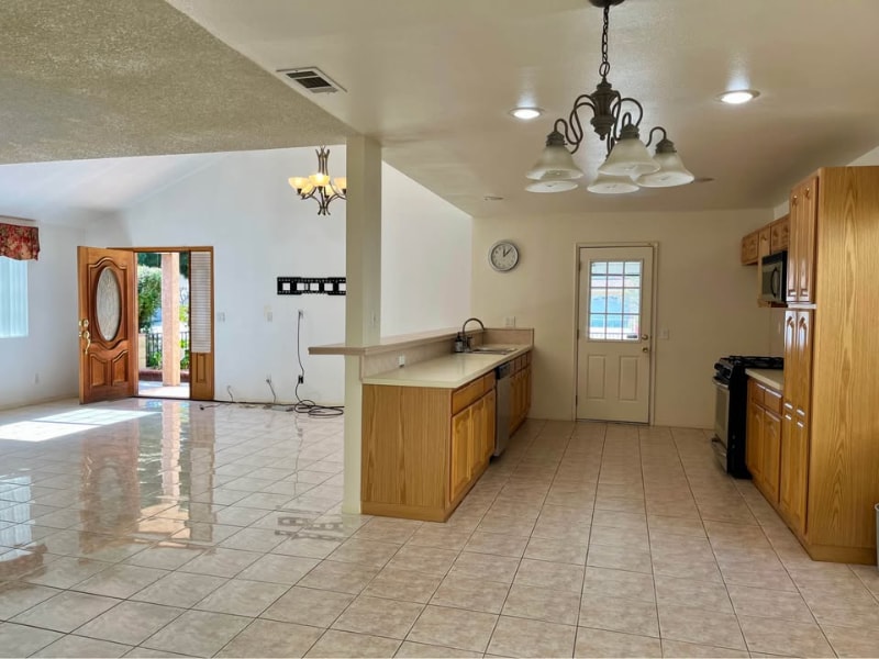 Building Photo - 2346 Seabright Ave