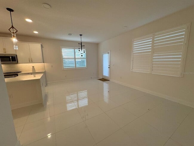 Building Photo - 16001 Grafton Wy