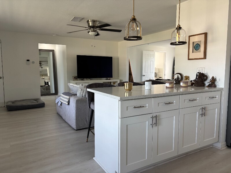 Building Photo - 3441 Fairview Dr