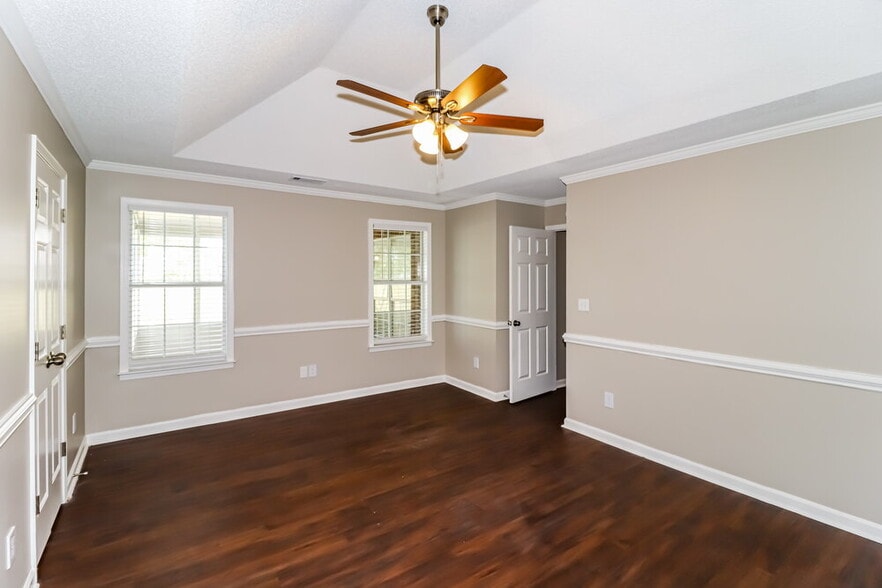 Building Photo - 383 N Ericson Rd
