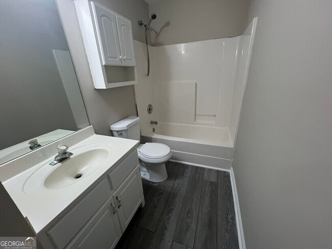 Building Photo - 1157 Chateau Terrace