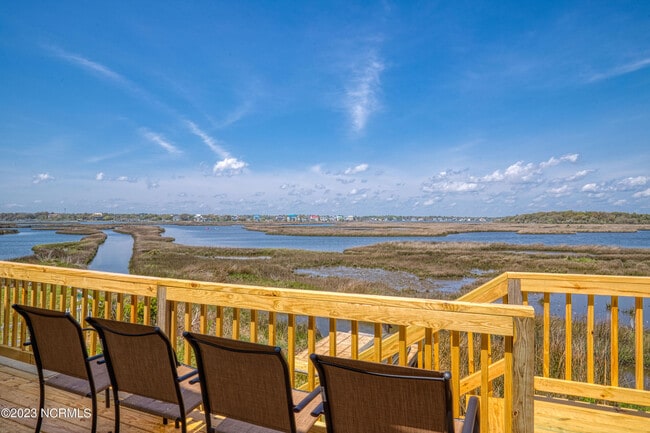 Building Photo - 1883 New River Inlet Rd