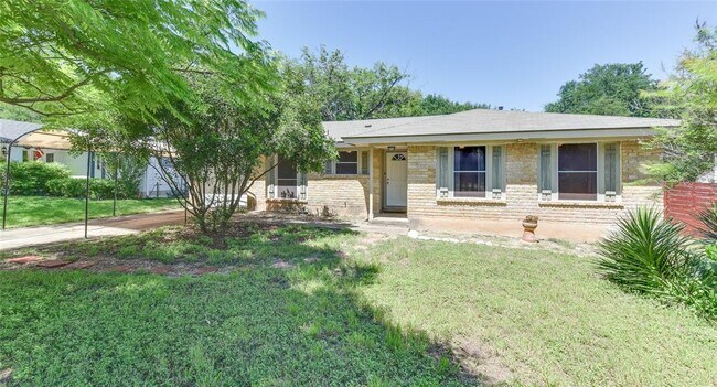 Primary Photo - 4900 Brushy Ridge Dr