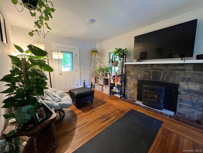 Building Photo - 2293 Route 9g