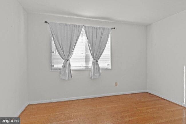 Building Photo - 1931 N Cleveland St