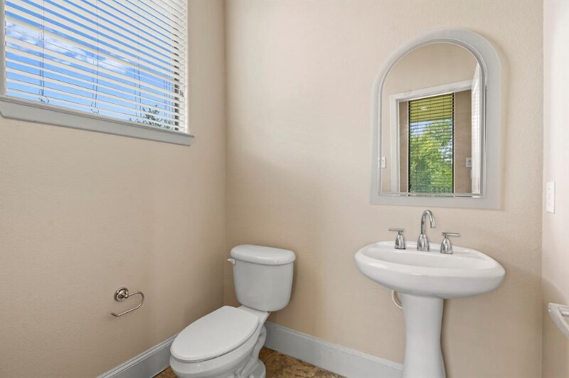 Building Photo - 2318 Emancipation Ave