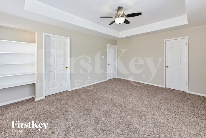Building Photo - 9615 Barr Spring Dr