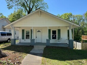 Building Photo - AVAILABLE NOW!