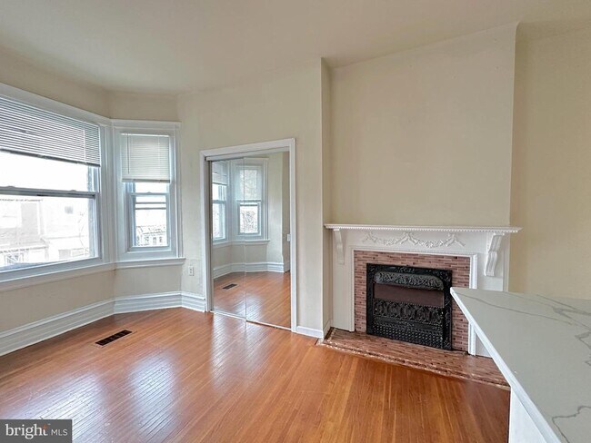 Building Photo - 4527 Osage Ave