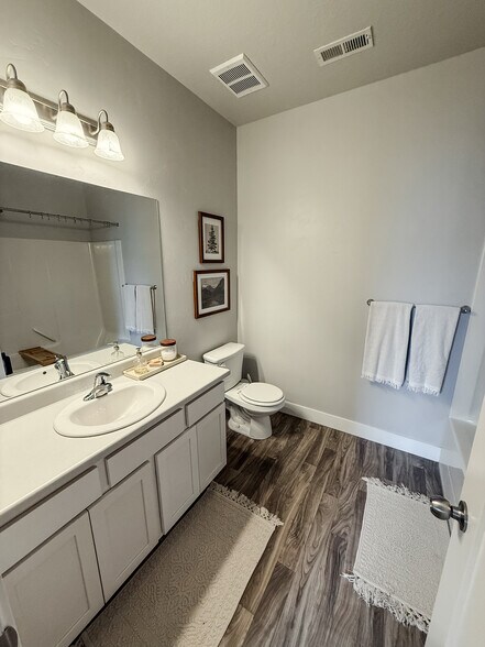 Building Photo - 13232 S Andros Ln